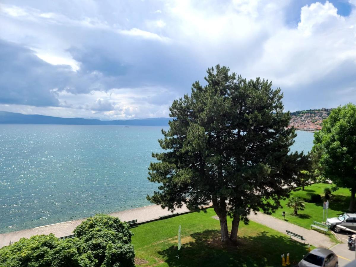 Pier 82 Apartments Охрид Экстерьер фото